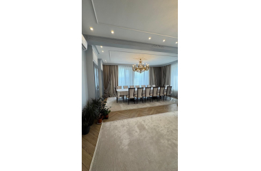 Продам 7-комн.кв. · 251 м² · 8/14 этаж, Розыбакиева