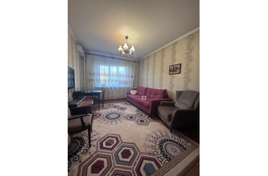 Продам 3-комн.кв. · 72 м² · 3/9 этаж, Айтеке би 121А