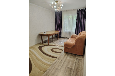 Продам 3-комн.кв. · 66 м² · 1/5 этаж, Чайковского — Маметовой